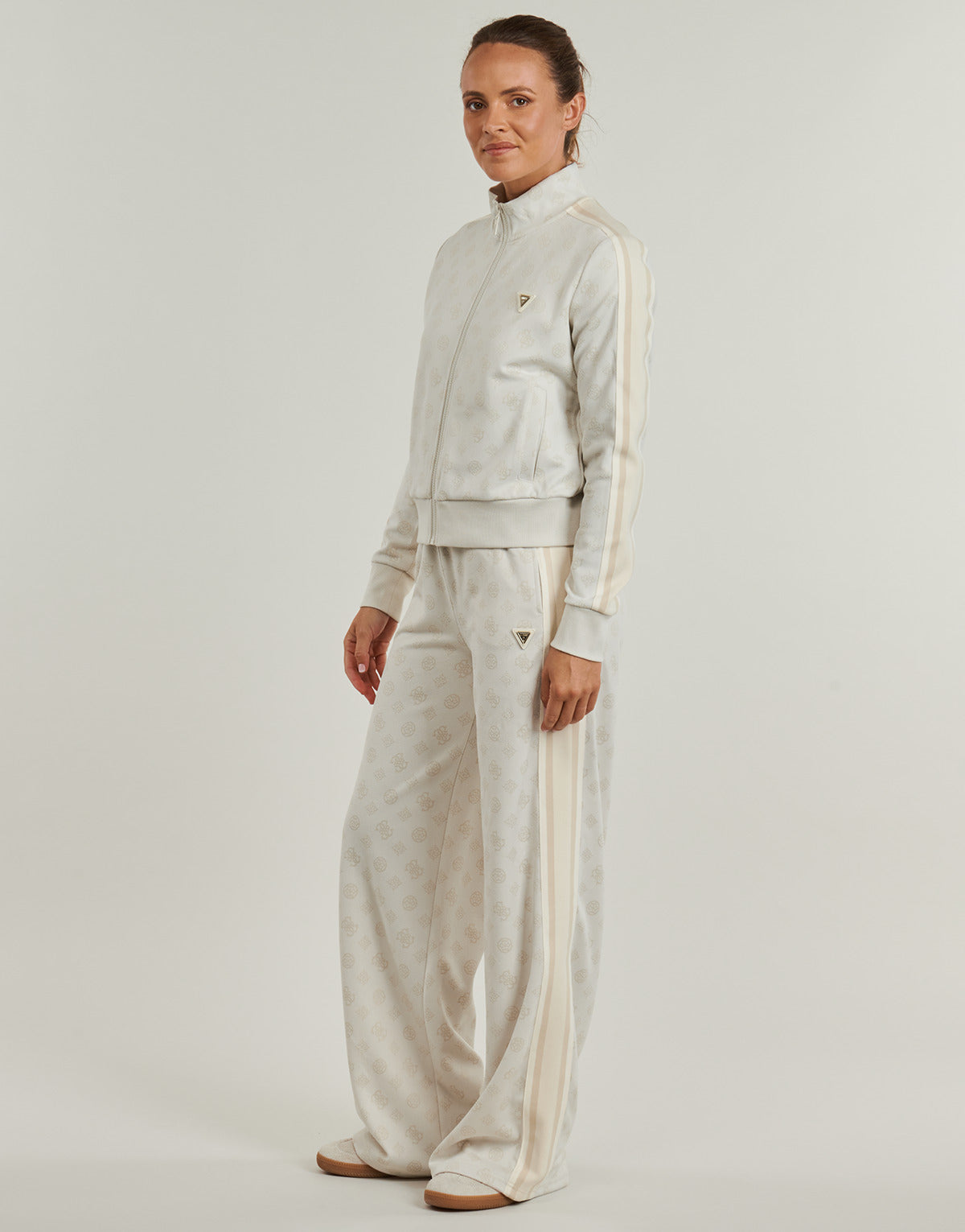 Felpa Donna Guess  PEONY TAPED FULLZIP SWEATSHIRT  Bianco