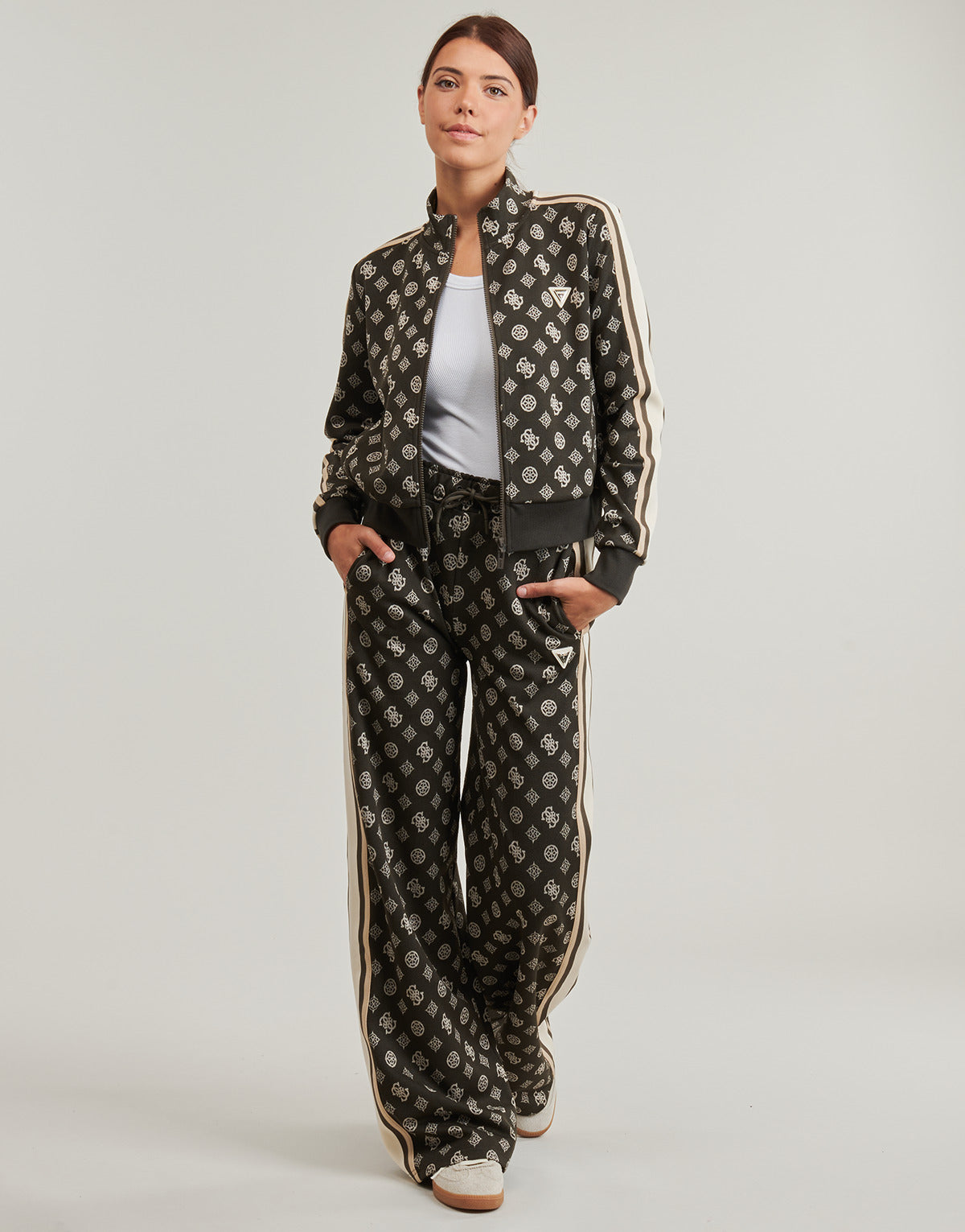 Pantaloni Sportivi Donna Guess  PEONY TAPED STRAIGHT LONG PANT  Nero