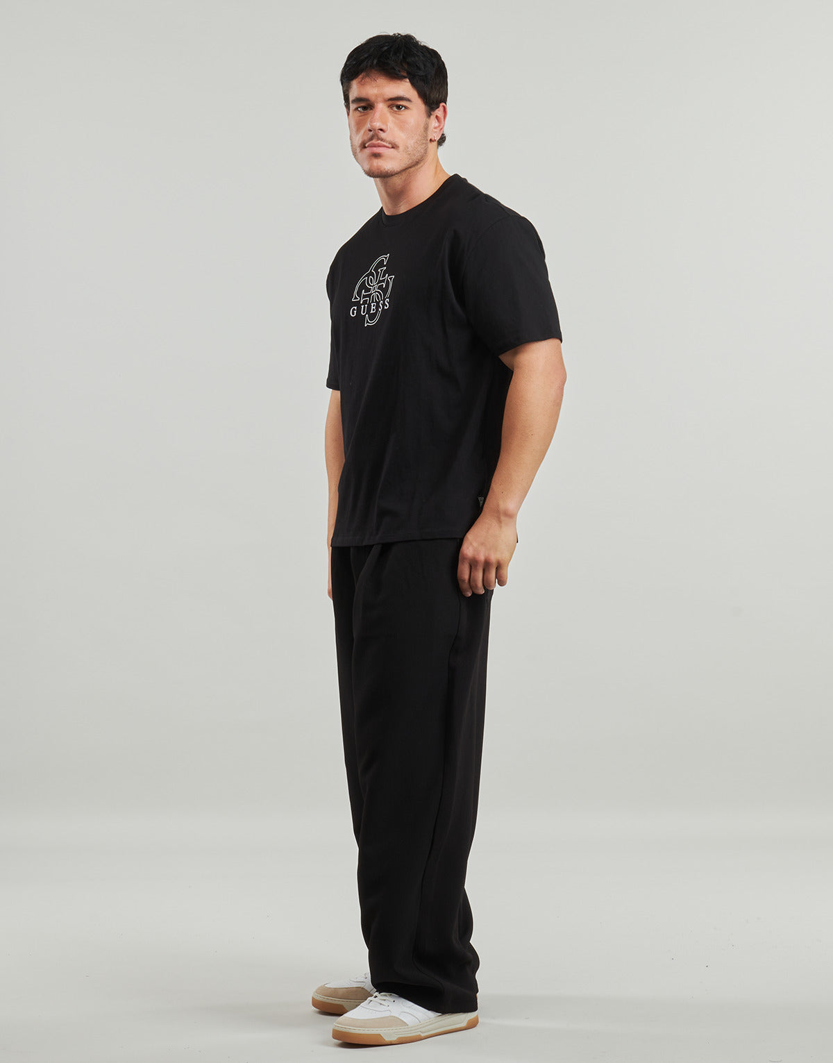 T-shirt Uomo Guess  BSC BASIC QUATTRO G  Nero