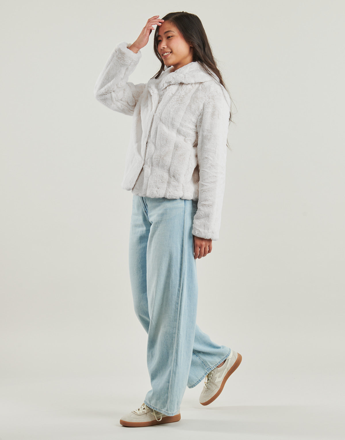 Mantella Donna Guess  NEW SOPHY JACKET  Bianco