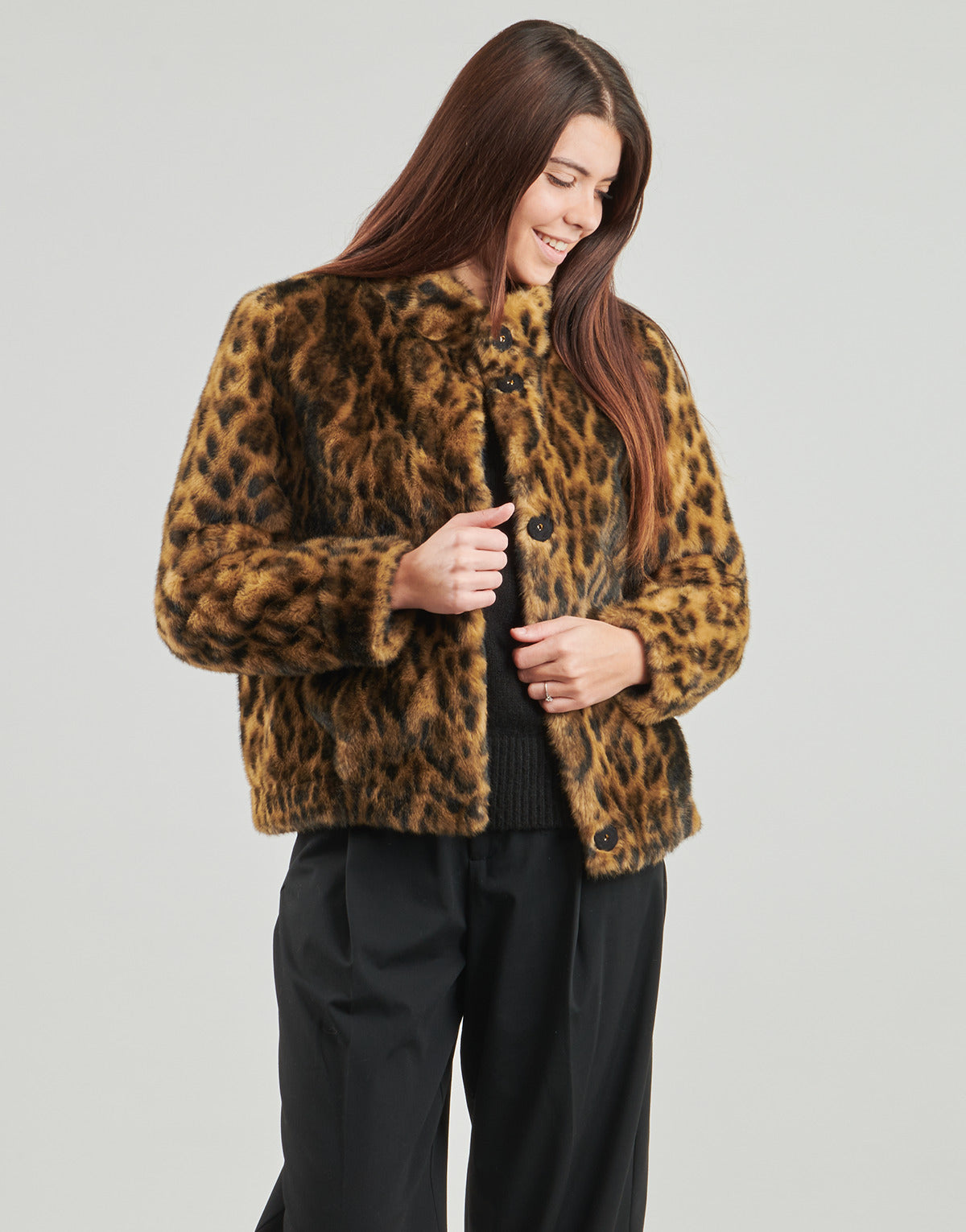 Mantella Donna Guess  LUNA FAUX FURE LEOPARD  Marrone