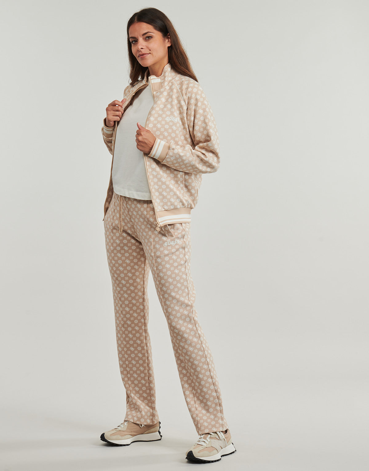 Pantaloni Sportivi Donna Guess  NEW AGGIE LONG  Beige