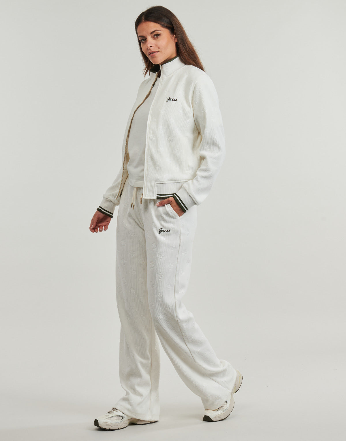 Pantaloni Sportivi Donna Guess  PAULINA WIDE LEG  Bianco