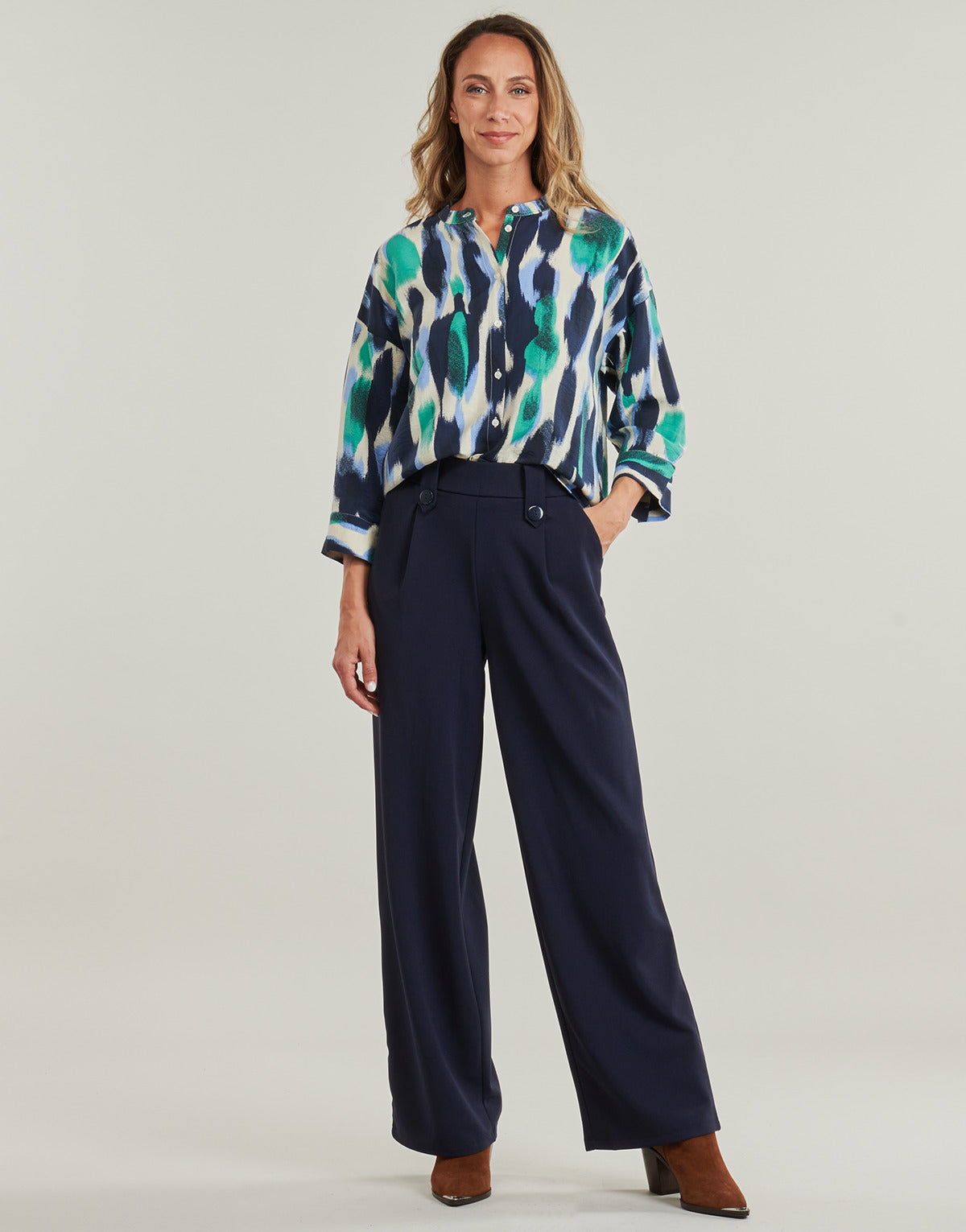 Pantaloni morbidi / Pantaloni alla zuava Donna Only  ONLSANIA BUTTON PANT JRS  Marine