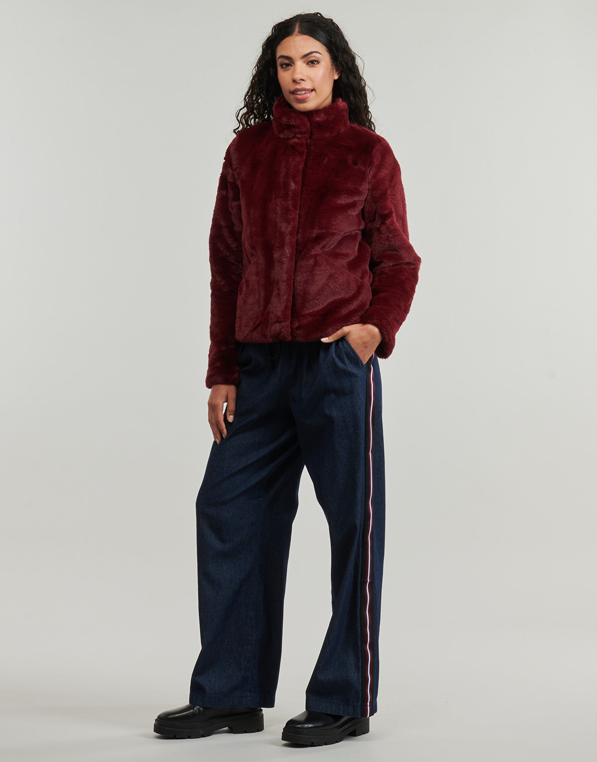 Giubbotto Donna Only  ONLNEWVIDA LIFE FAUX FUR  Bordeaux