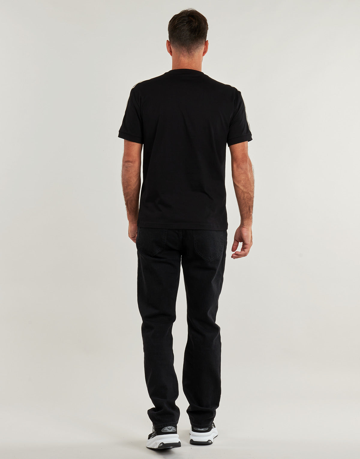 T-shirt Uomo Emporio Armani EA7 TRAIN LOGO SERIES M TAPE TEE SS CO - TRAIN LOGO SERIES M TAPE TE Nero
