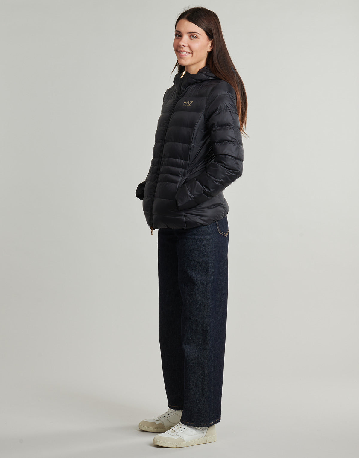 Piumino Donna Emporio Armani EA7  TRAIN CORE LADY W ECO DOWN JACKET HO MEDIUM PADDED - TRAIN CORE  Nero