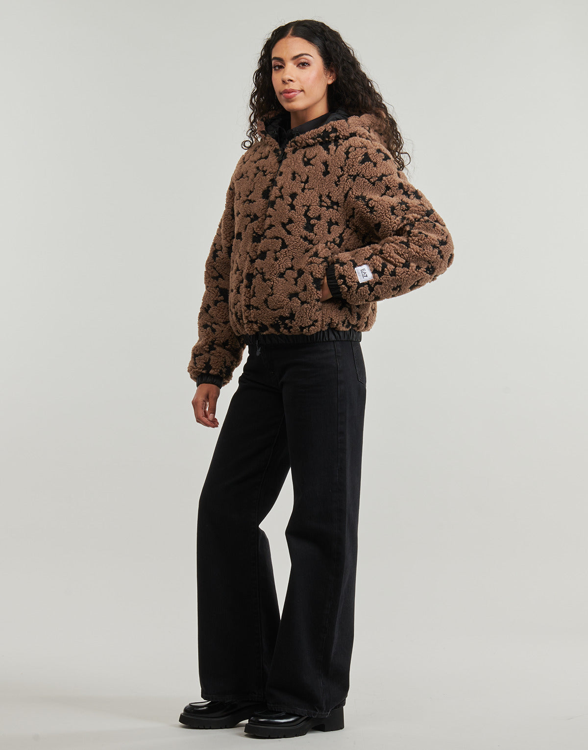 Piumino Donna Emporio Armani EA7  TRAIN GRAPHIC SERIES W REVERSIBLE JACKET MEDIUM PADDED -  Marrone