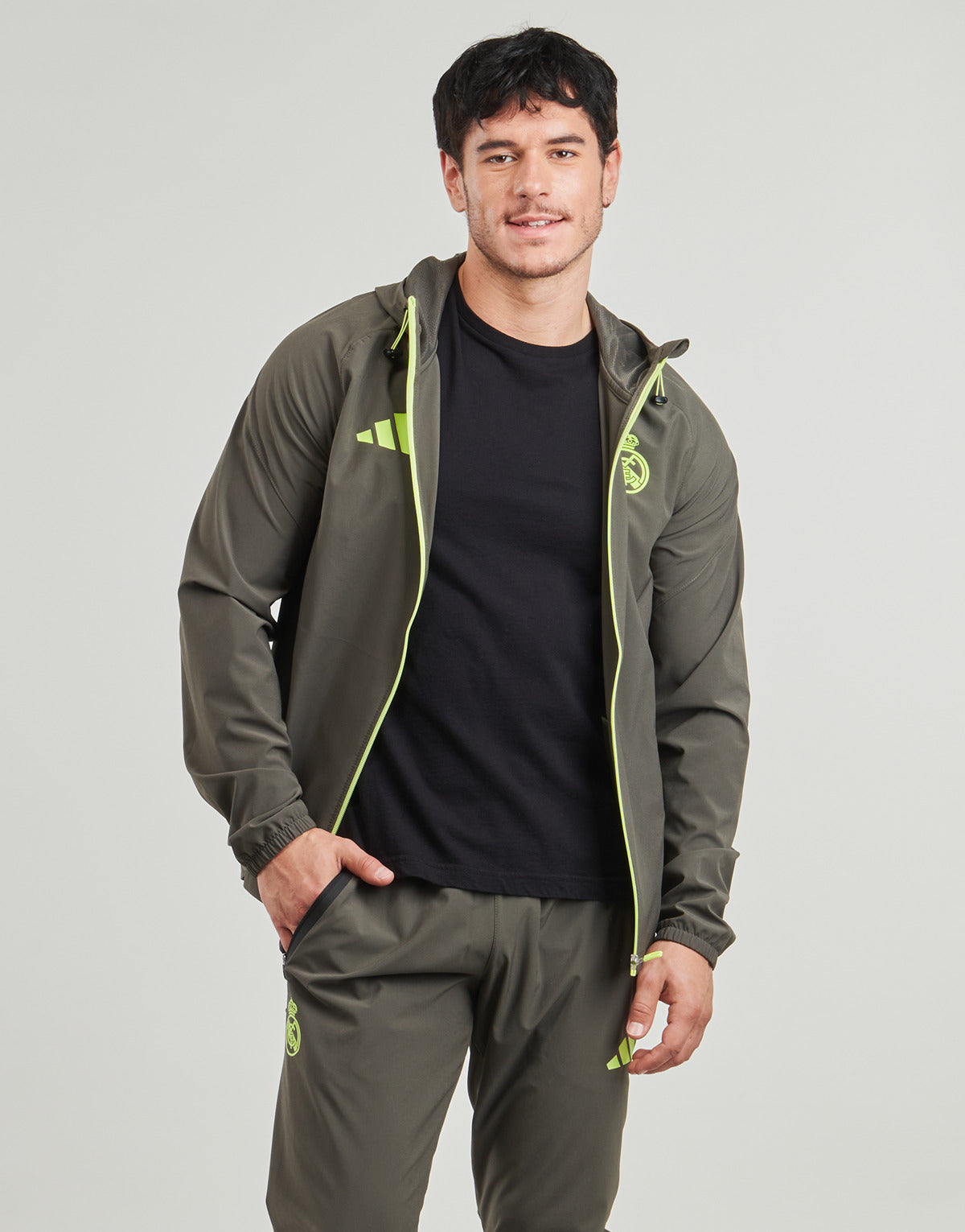 Giacca Sportiva Uomo adidas  Real Madrid Tiro 25 Competition Vis Tech Travel  Verde