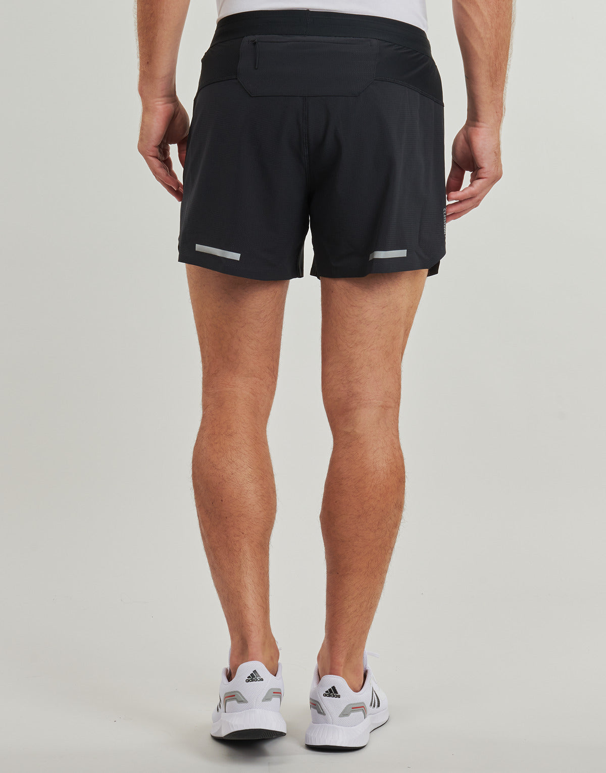 Pantaloni corti Uomo adidas  Adi365 Running CLIMACOOL+ Shorts  Nero