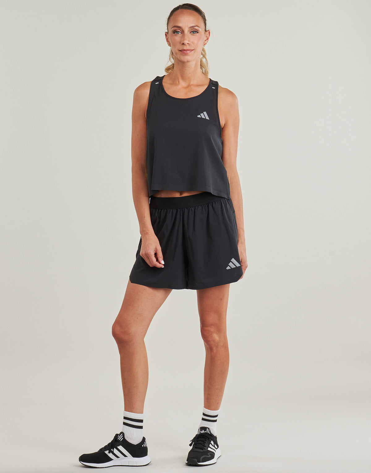 Top Donna adidas  Adi365 Running CLIMACOOL+ Crop Top  Nero