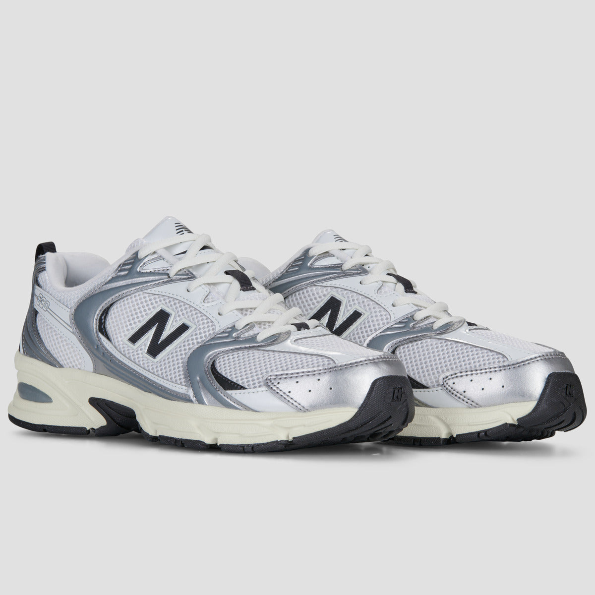 Sneakers Uomo New Balance  530  Argento