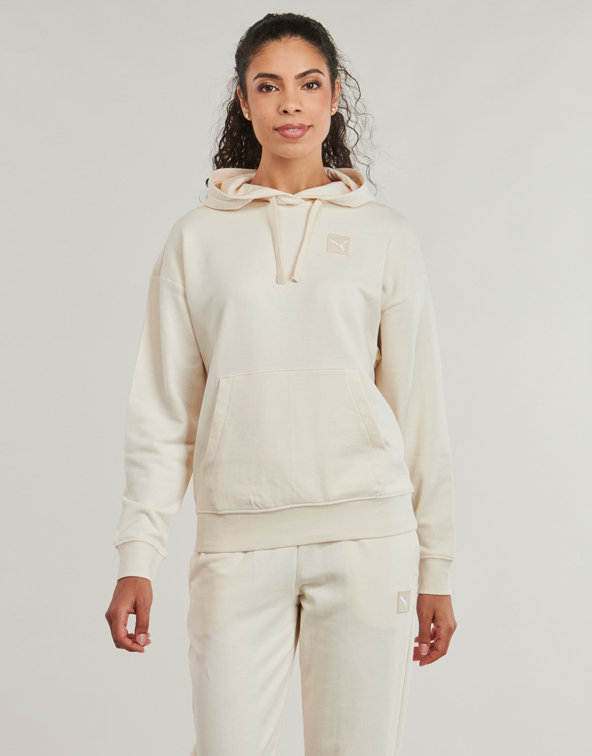 Felpa Donna Puma  ESS ELEVATED Comfort Hoodie TR  Rosa