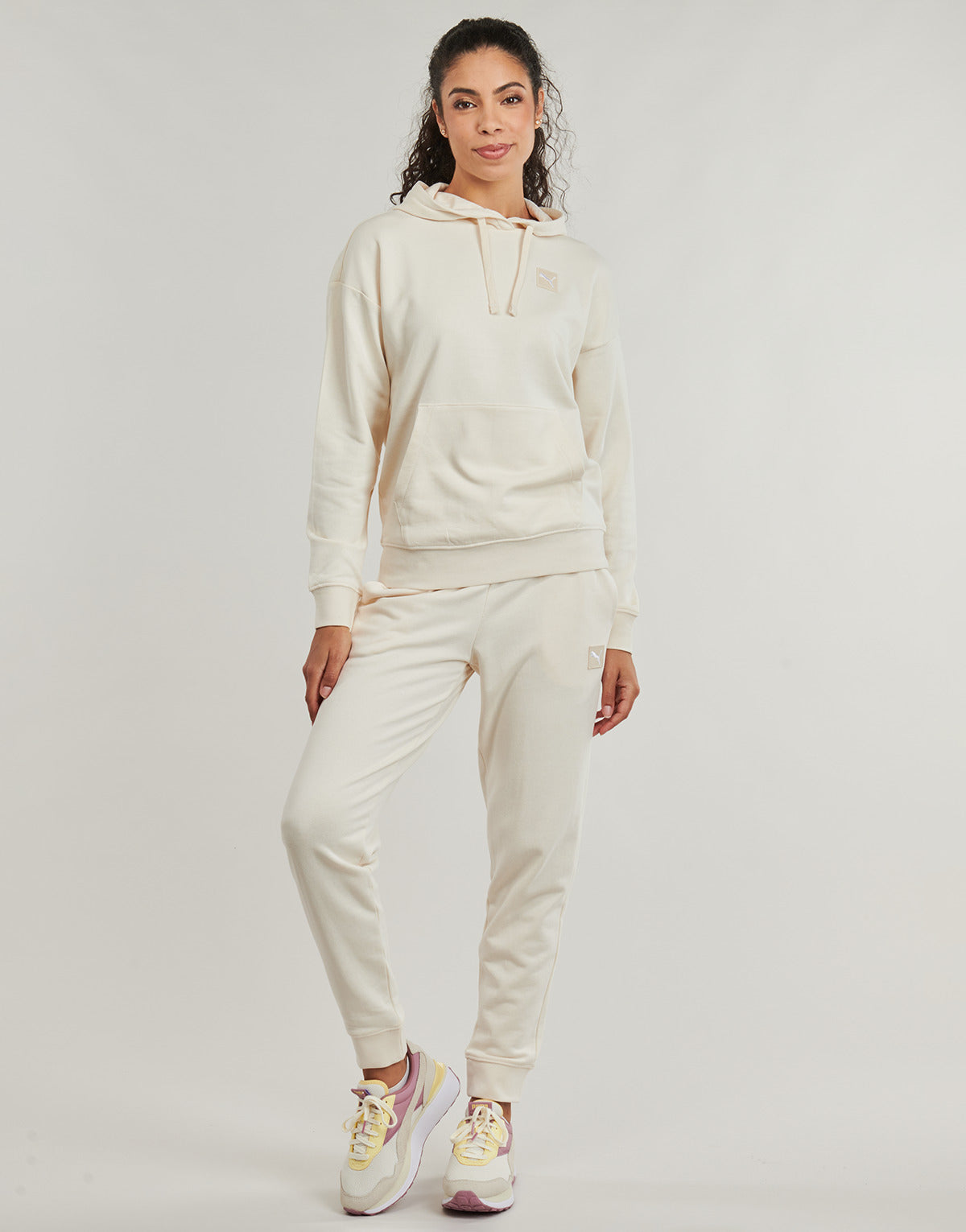 Pantaloni Sportivi Donna Puma  ESS ELEVATED Sweatpants TR cl  Rosa