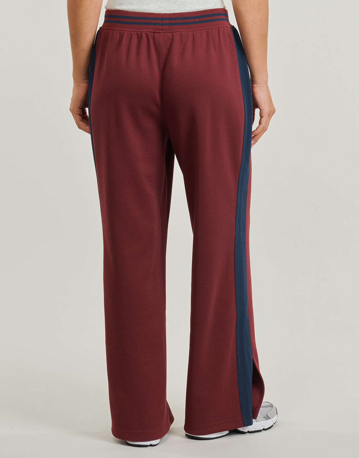 Pantaloni Sportivi Donna New Balance  POST SEASON PIQUE TRACK JACKET  Rosso