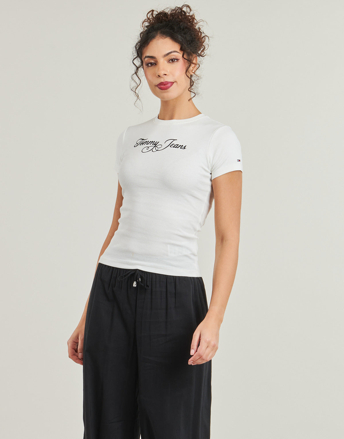 T-shirt Donna Tommy Jeans  TJW SLIM ESS LOGO 1 RIB TEE EXT  Bianco