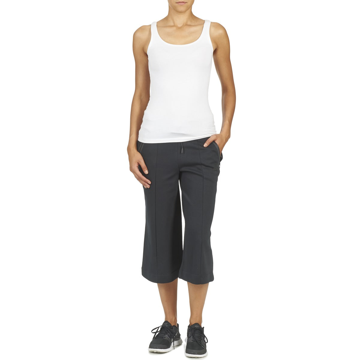 Pantaloni Sportivi Donna Nike  TECH FLEECE CAPRI  Nero