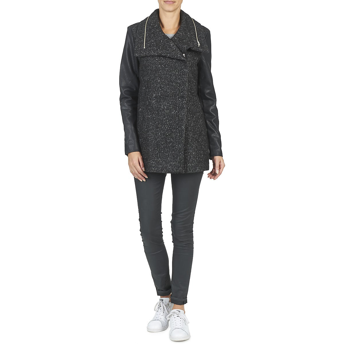 Mantella Donna Noisy May KYLES Nero