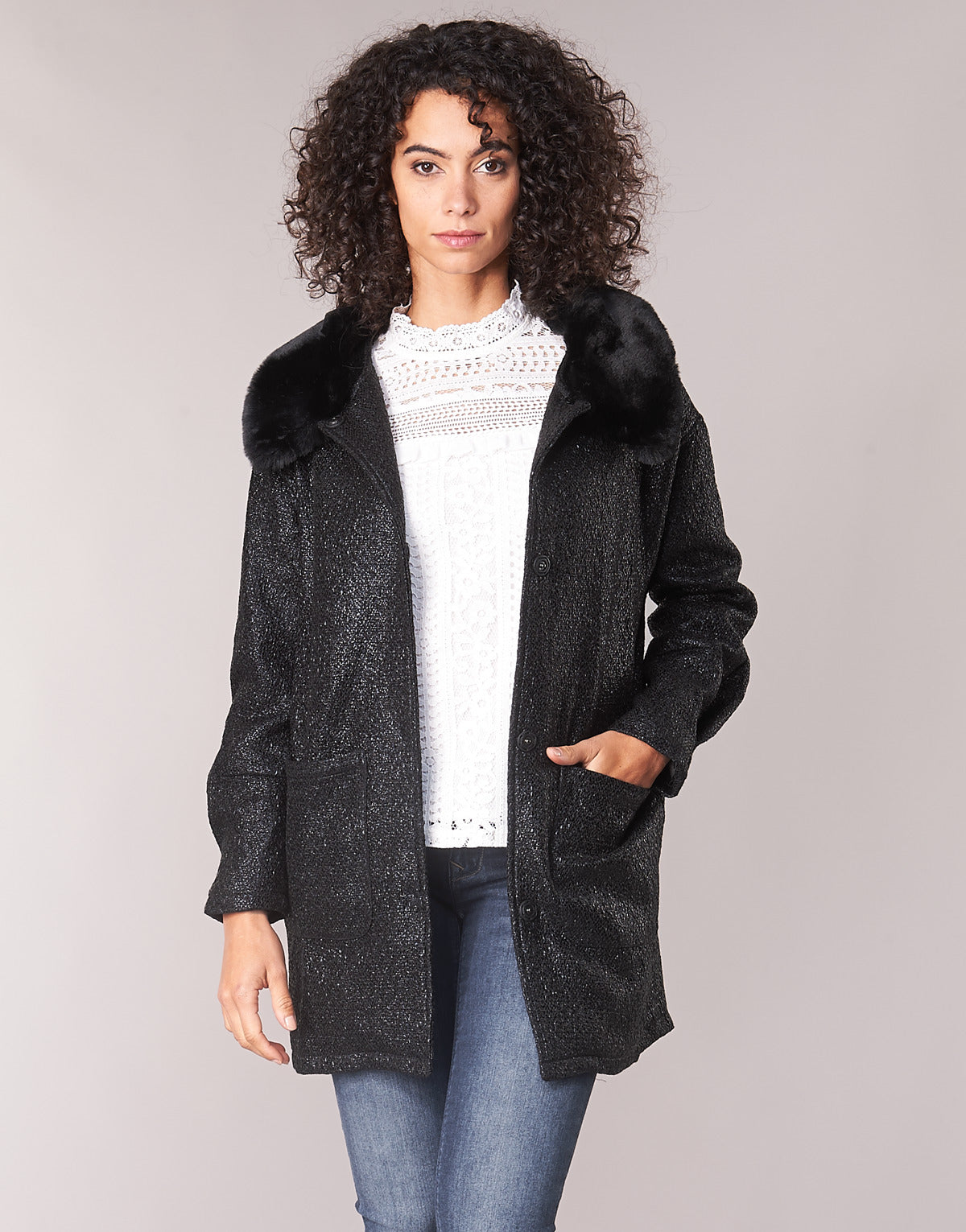 Mantella Donna Molly Bracken QUIEN Nero