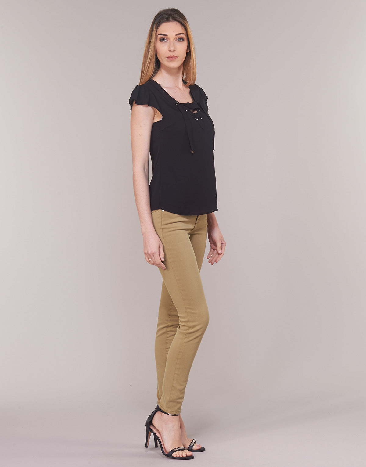 Pantalone Donna Armani Exchange  HELBIRO  Beige