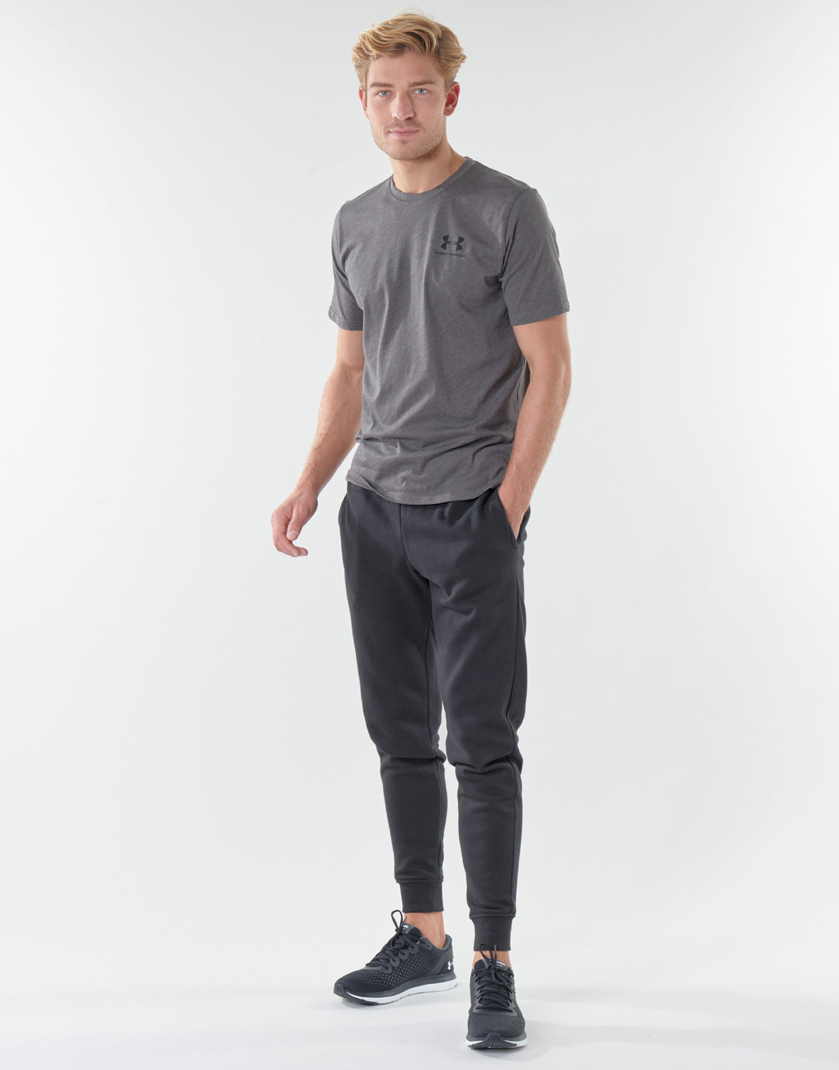 Pantaloni Sportivi Uomo Under Armour  UA RIVAL FLEECE JOGGER  Nero