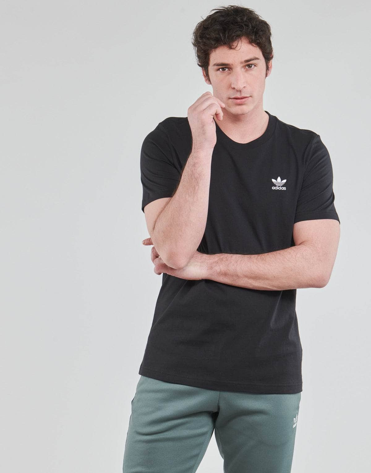 T-shirt Uomo adidas  ESSENTIAL TEE  Nero