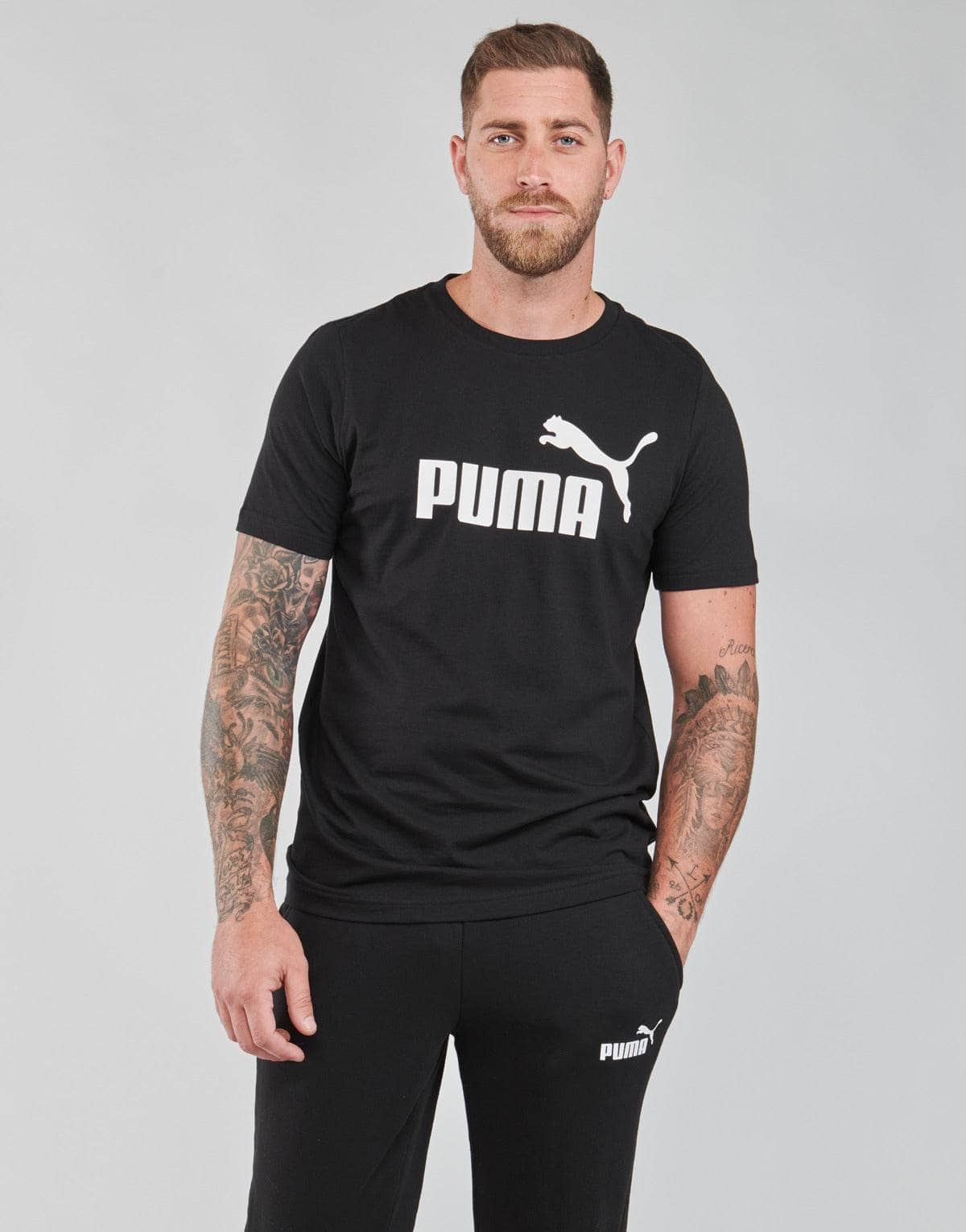 T-shirt Uomo Puma  ESS LOGO TEE  Nero