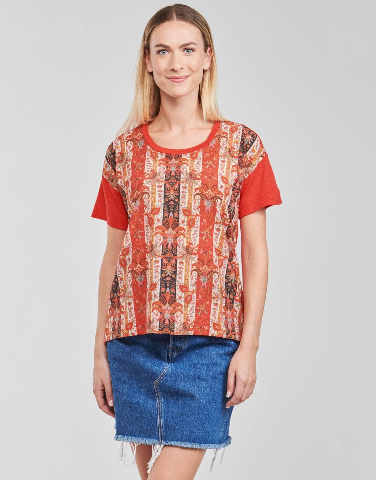 T-shirt Donna Desigual  LOMBOK  Rosso