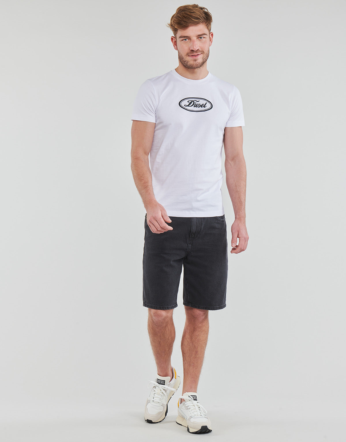 Pantaloni corti Uomo Diesel  D-STRUKT-SHORT  Nero