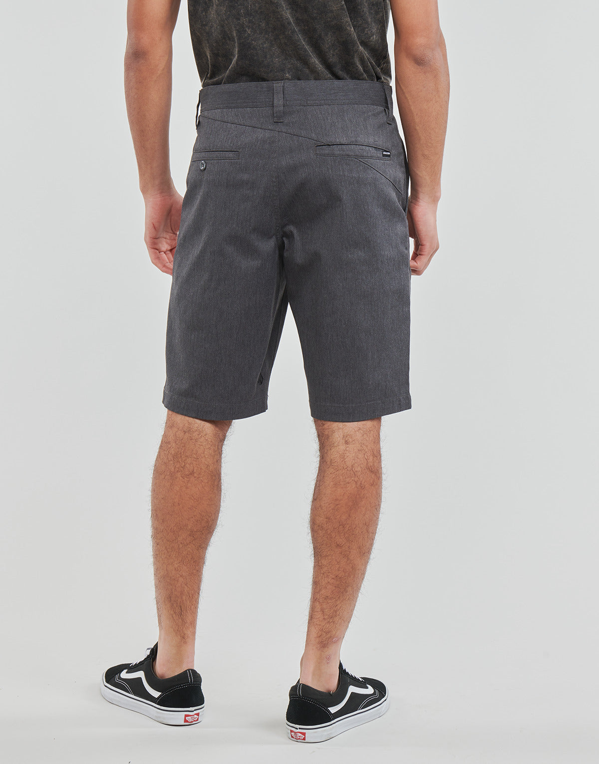 Pantaloni corti Uomo Volcom  FRICKIN  MDN STRETCH SHORT 21  Grigio