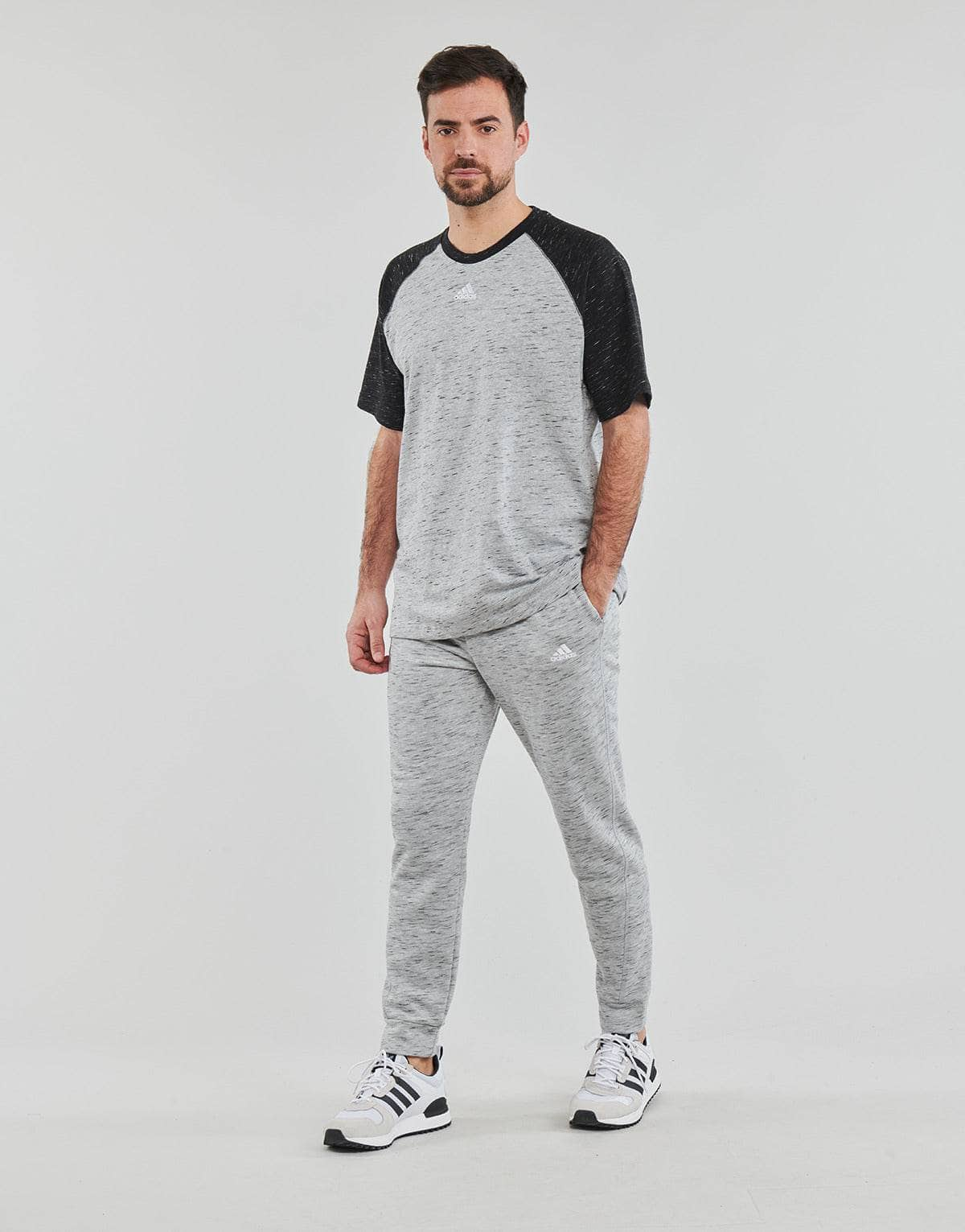 T-shirt Uomo adidas  MEL T-SHIRT  Grigio