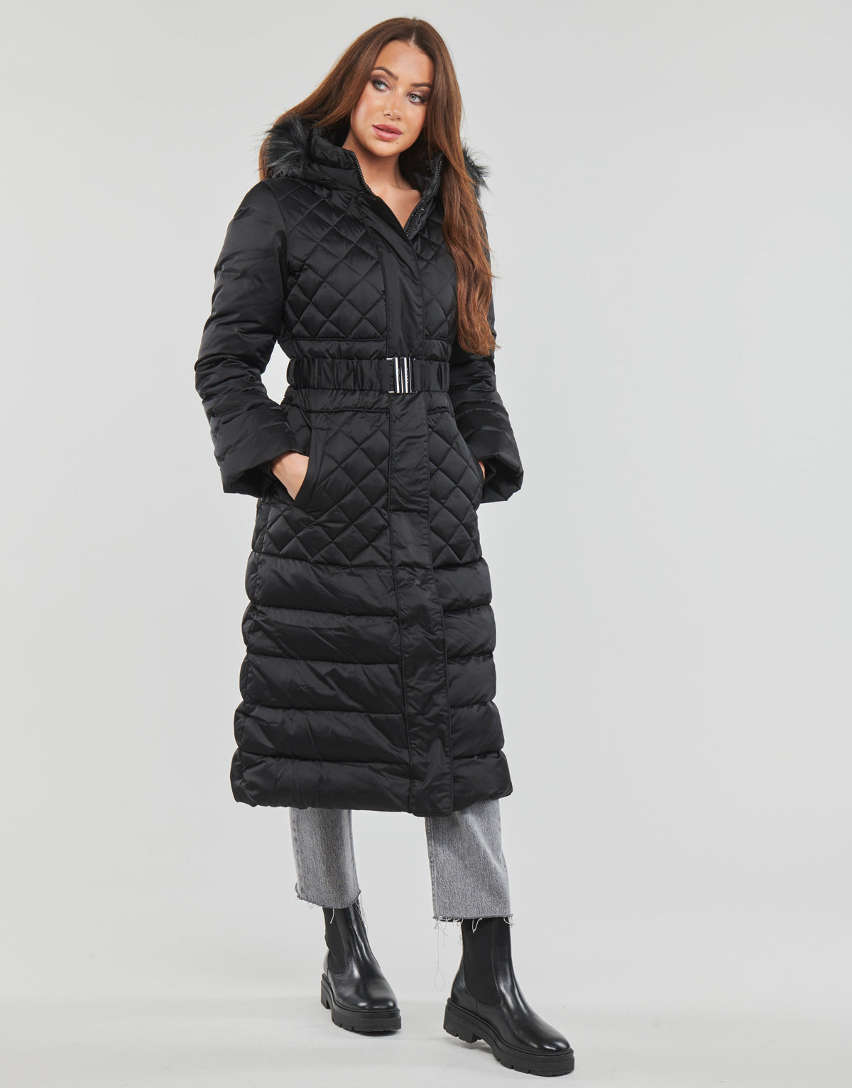 Piumino Donna Guess  MARLENE DOWN JACKET  Nero