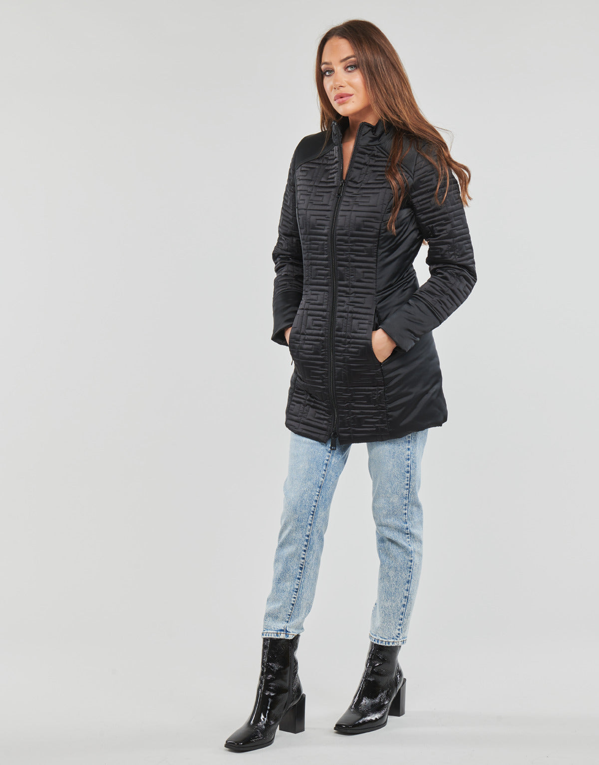 Piumino Donna Guess  MARINE LONG JACKET  Nero