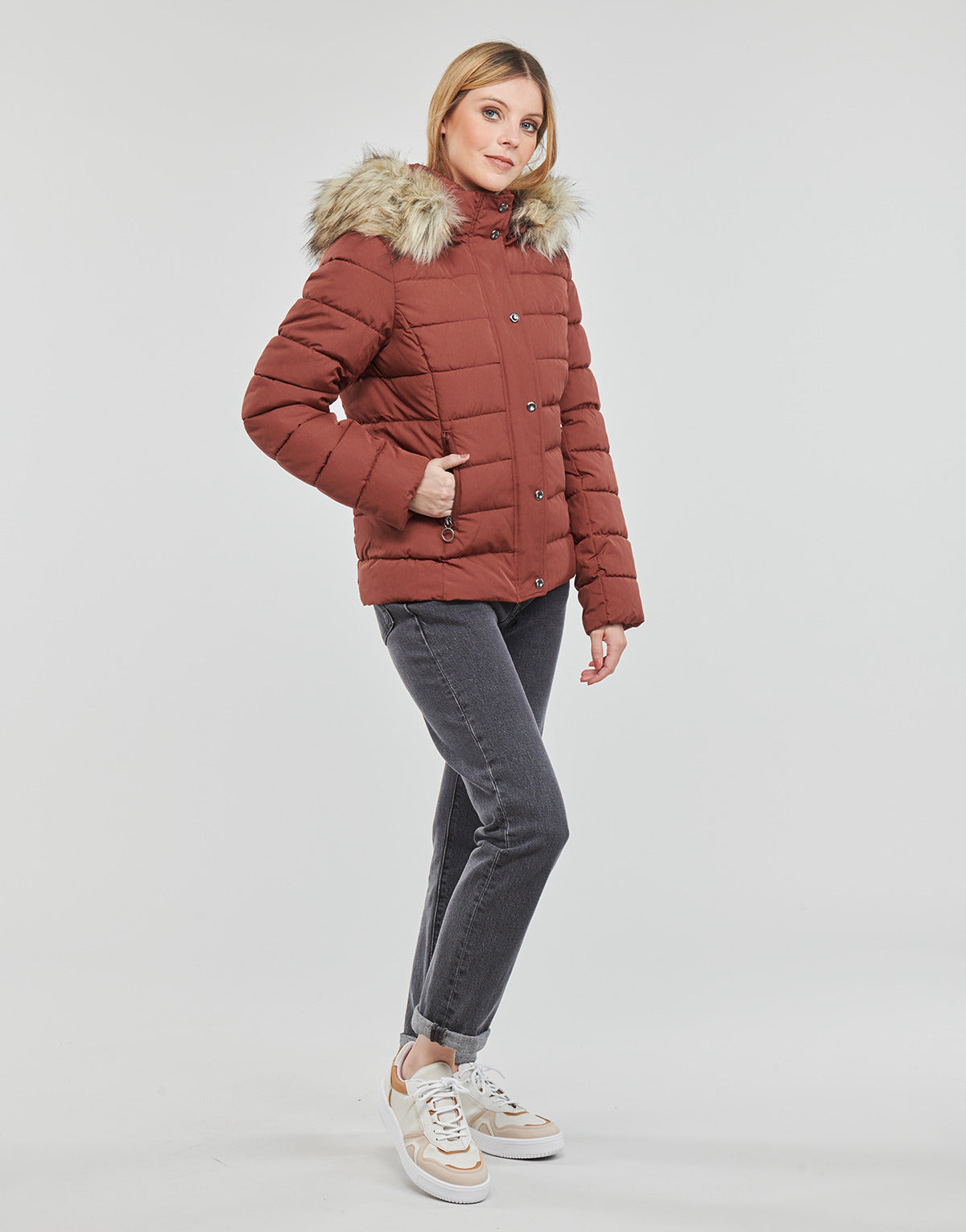 Piumino Donna Only  ONLLUNA QUILTED JACKET CC OTW  Rosso