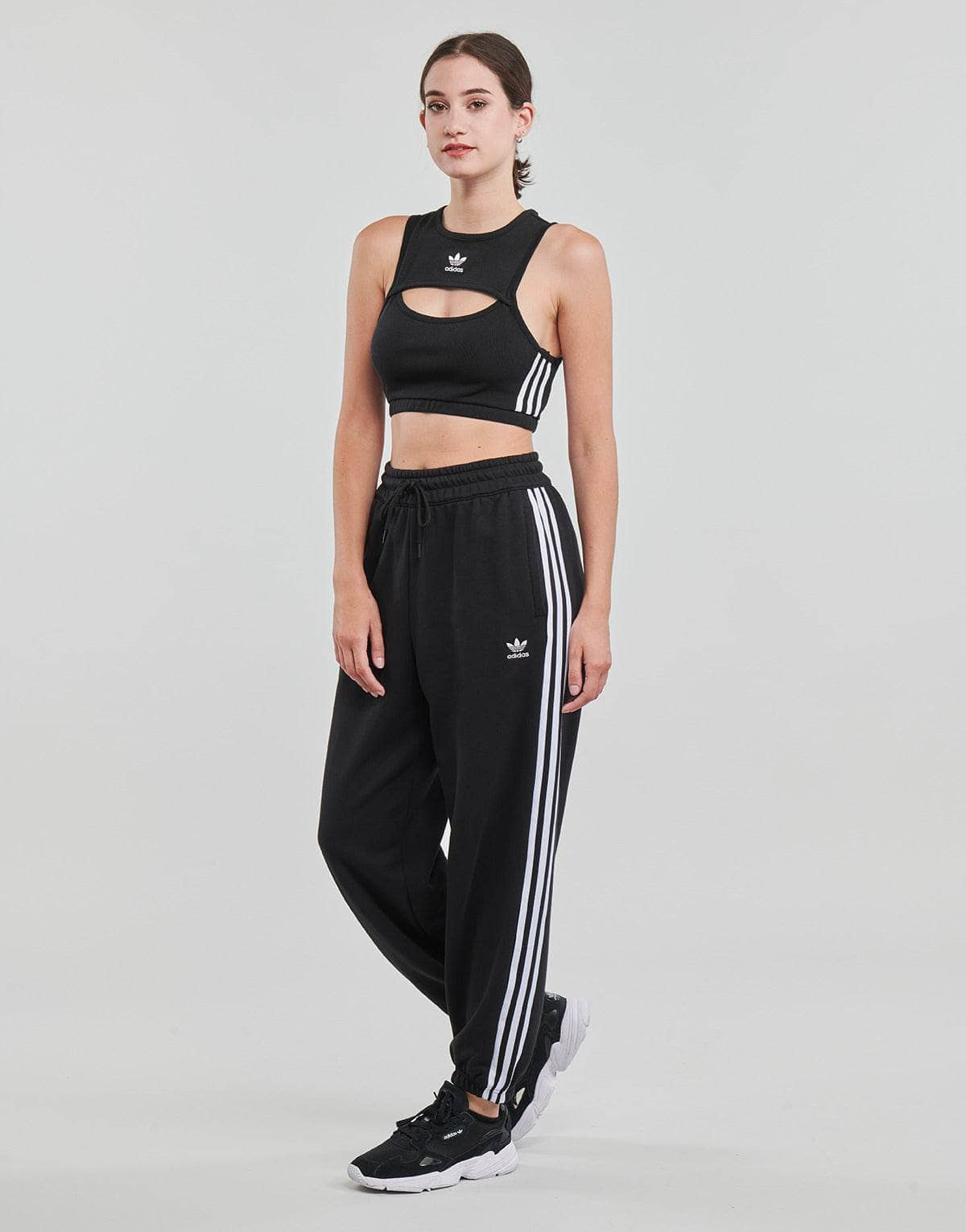 Top Donna adidas  TIGHT TOP  Nero