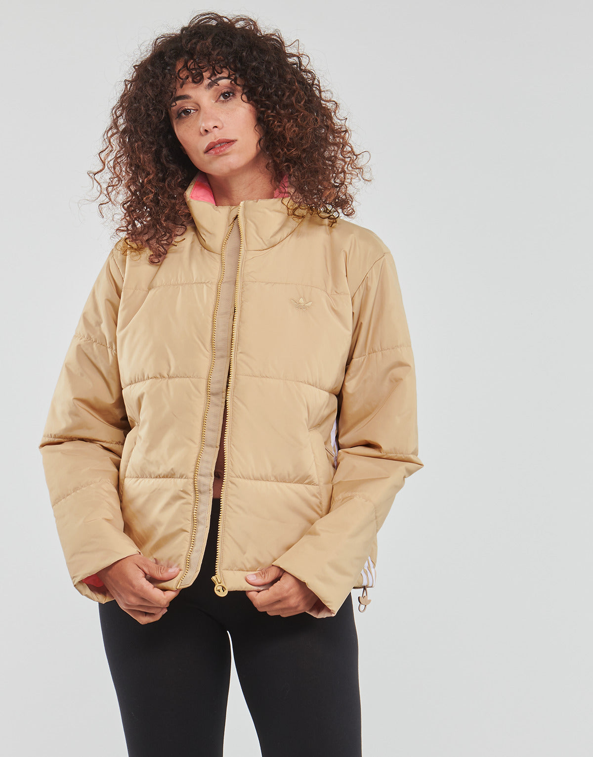 Piumino Donna adidas  SHORT PUFFER  Beige