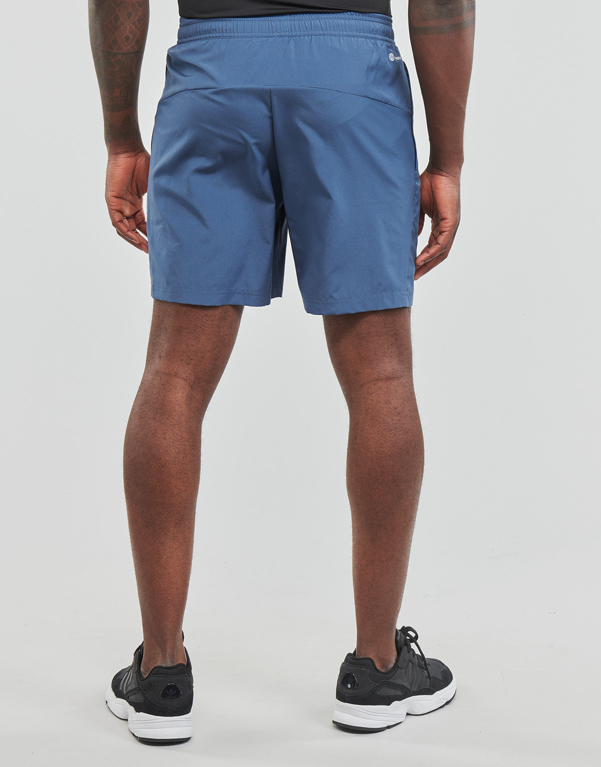 Pantaloni corti Uomo adidas  D2M LOGO SHORT  Blu