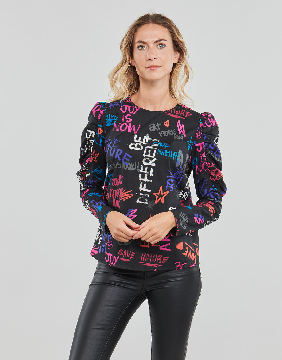 Camicetta Donna Desigual  GRAPHIC  Nero