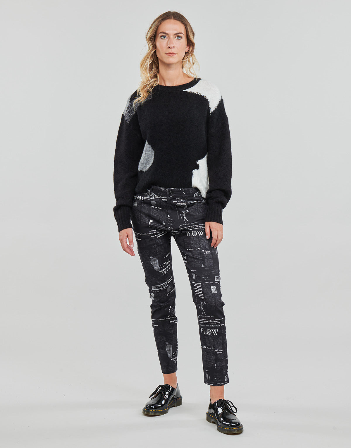 Pantalone Donna Desigual  PANT_NEWS  Nero