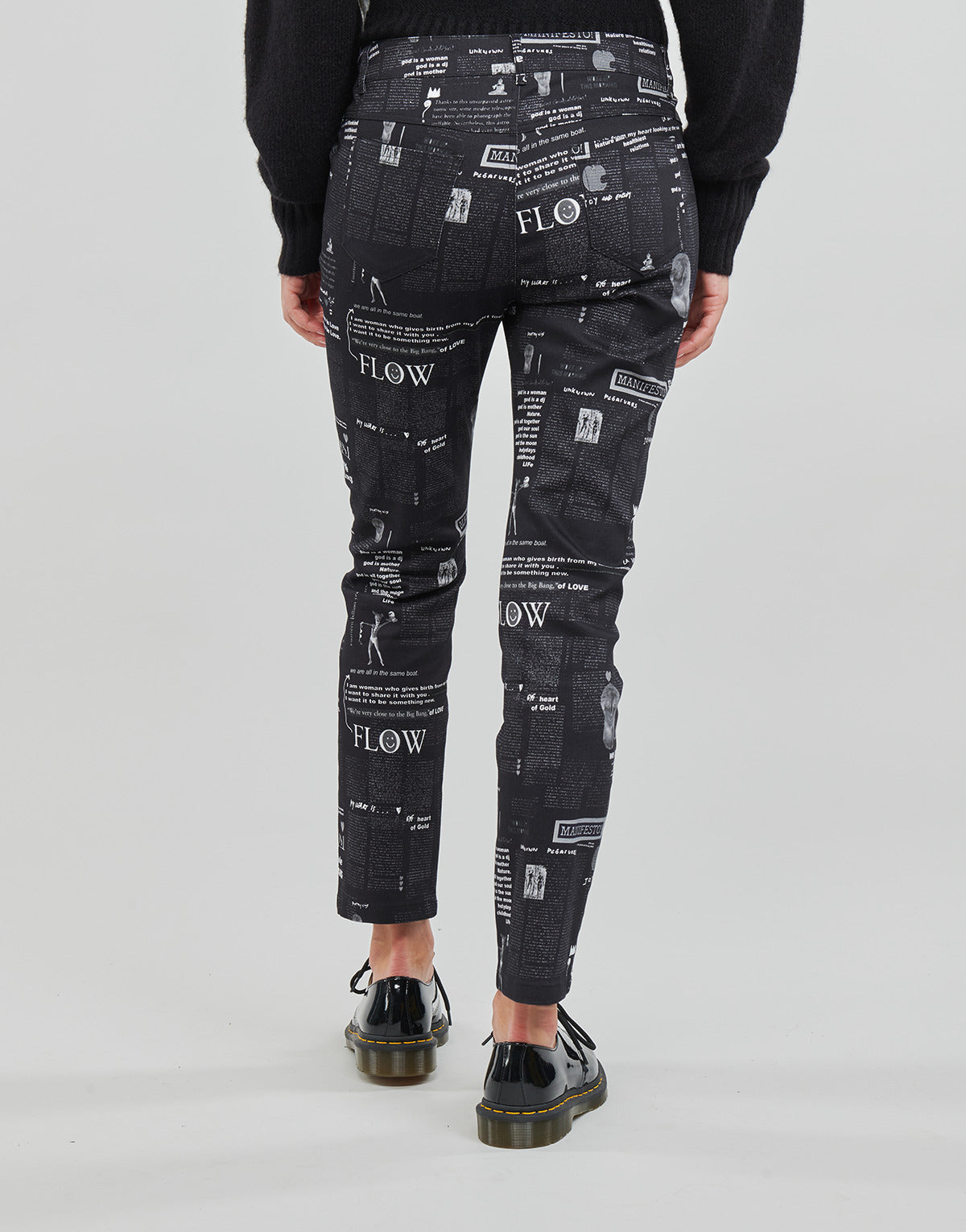 Pantalone Donna Desigual  PANT_NEWS  Nero