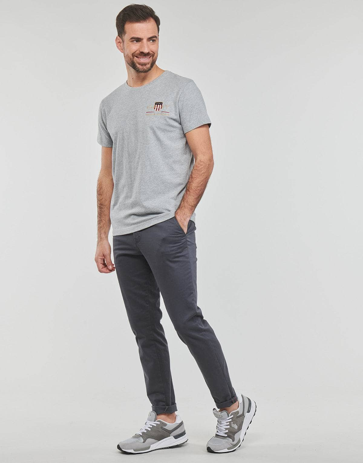 T-shirt Uomo Gant  ARCHIVE SHIELD EMB  Grigio