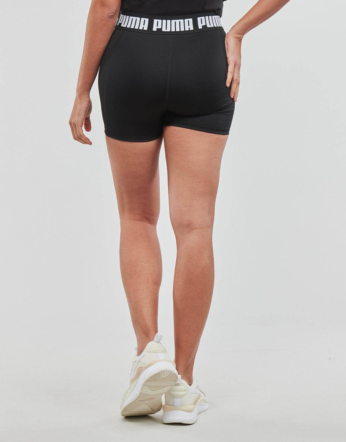 Shorts Donna Puma  TRAIN PUMA  Nero