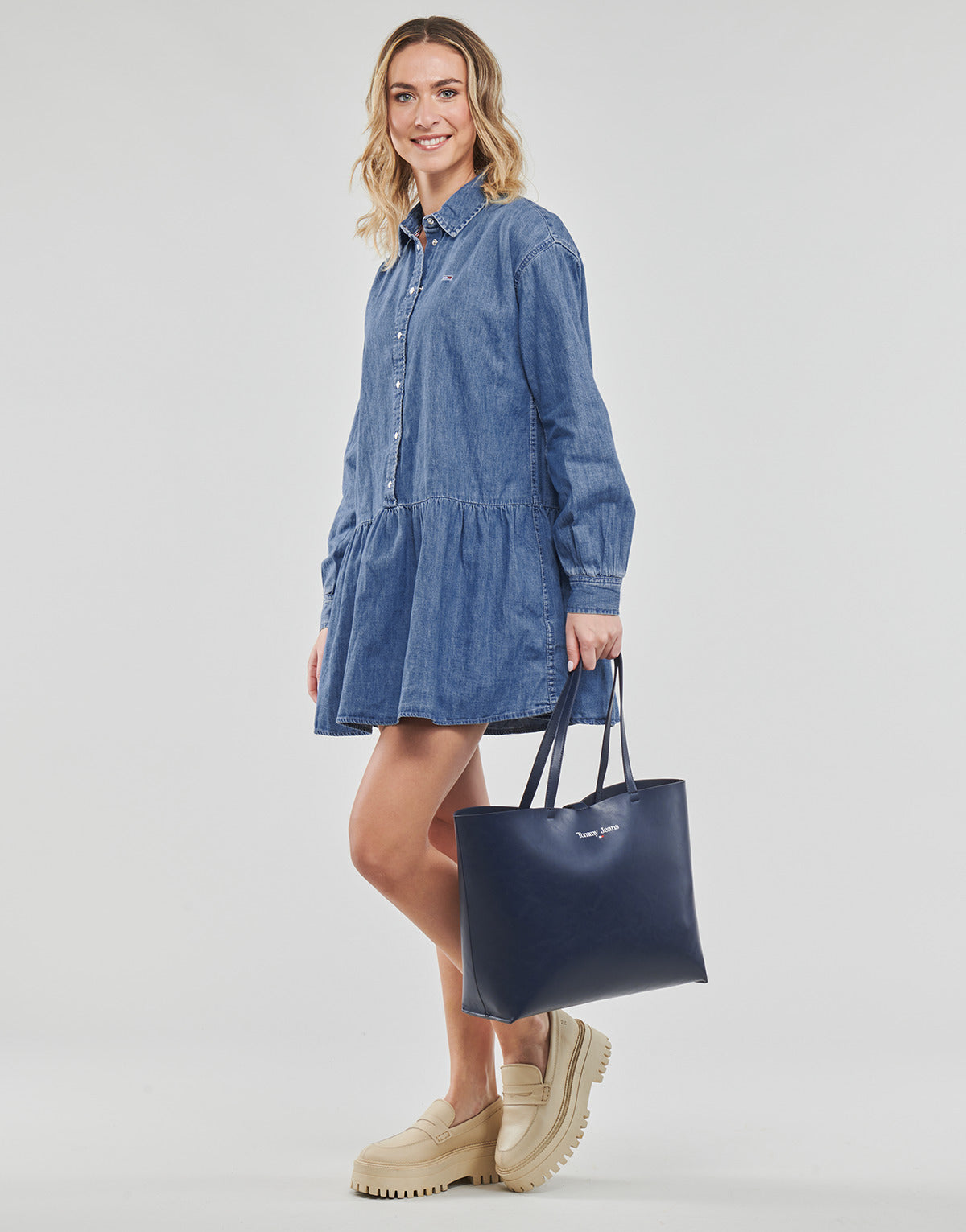 Abito corto Donna Tommy Jeans  TJW CHAMBRAY SHIRT DRESS  Blu