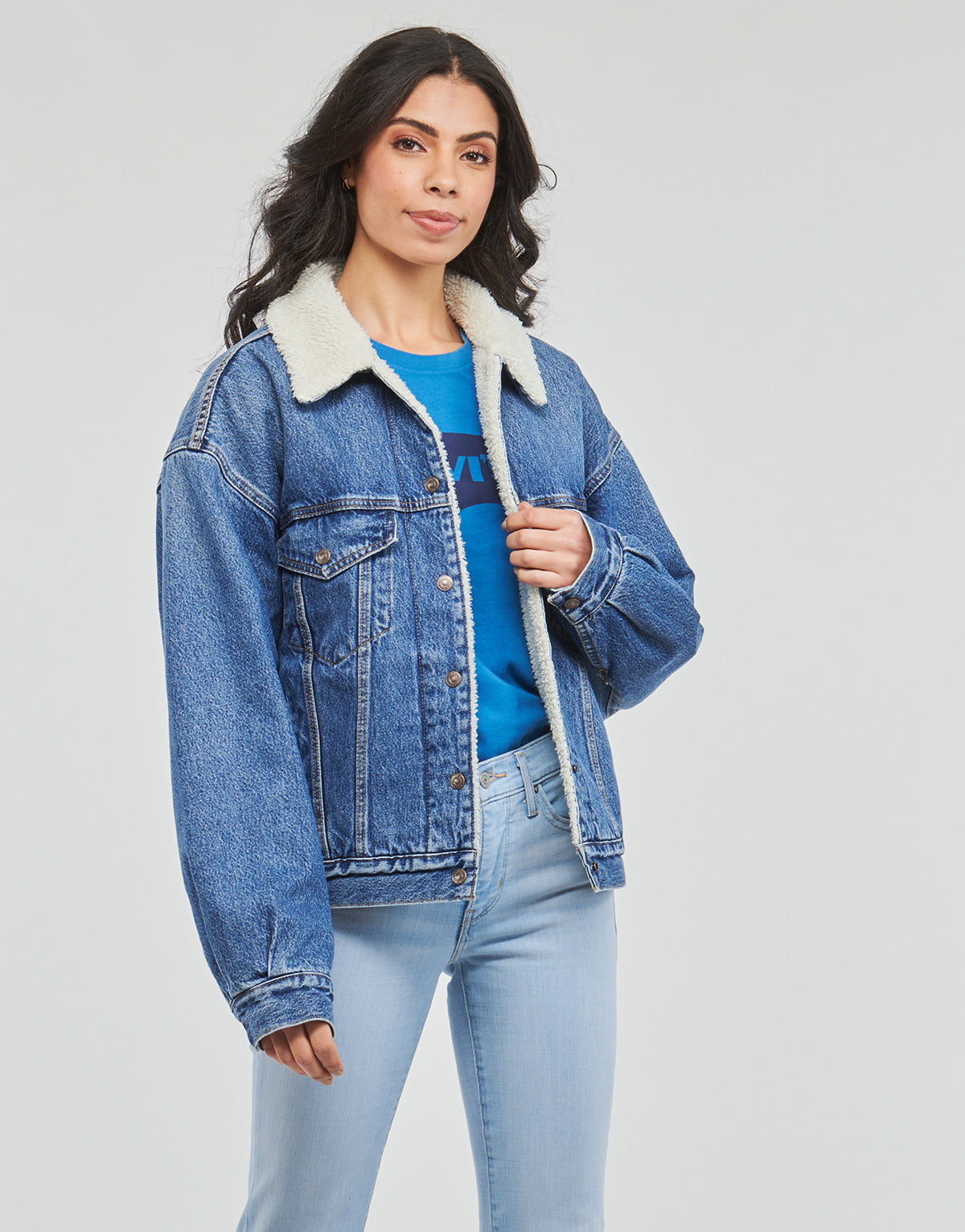 Giacca in jeans Donna Levis  90S SHERPA TRUCKER  Blu