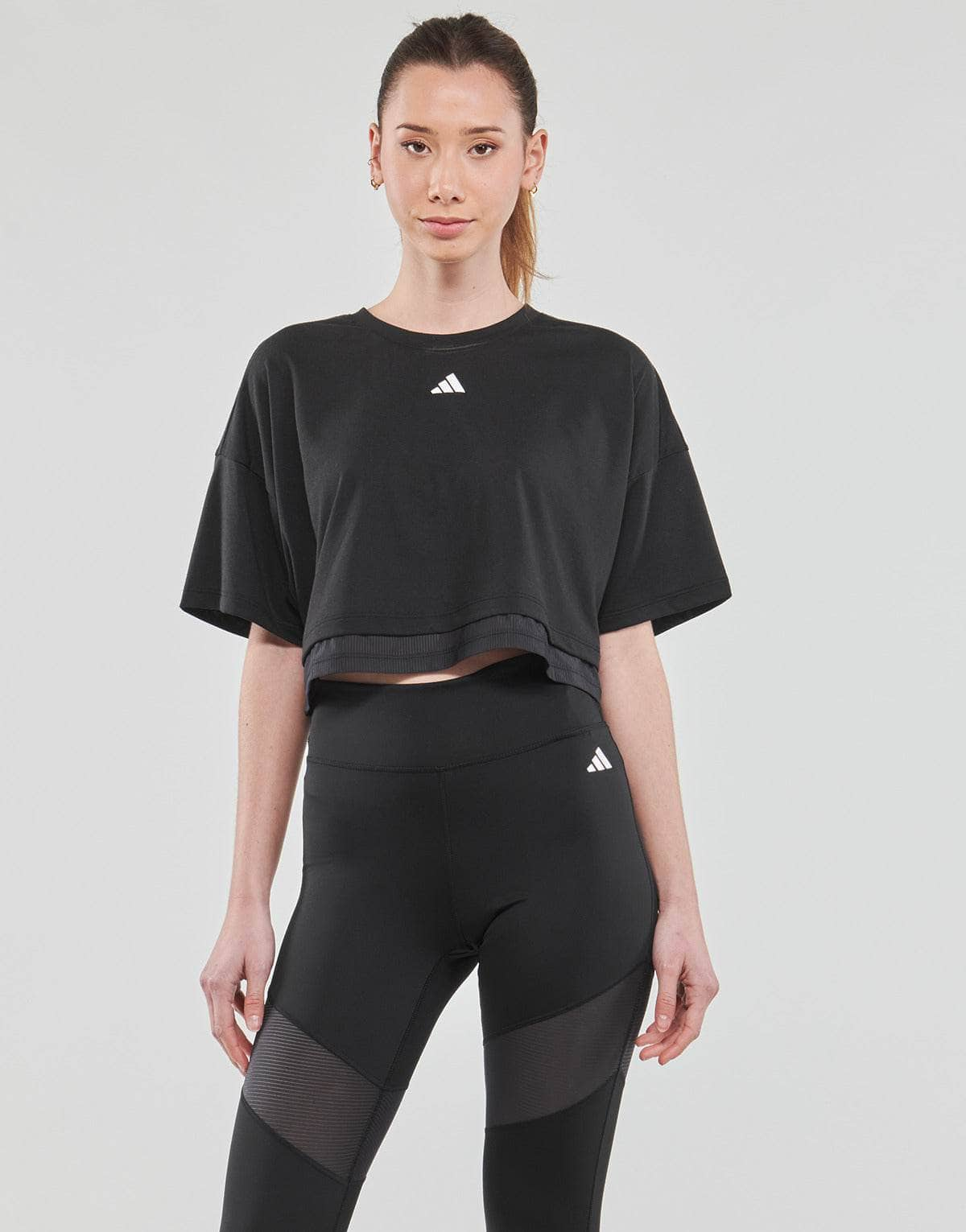 T-shirt Donna adidas  DANCE CRO T  Nero