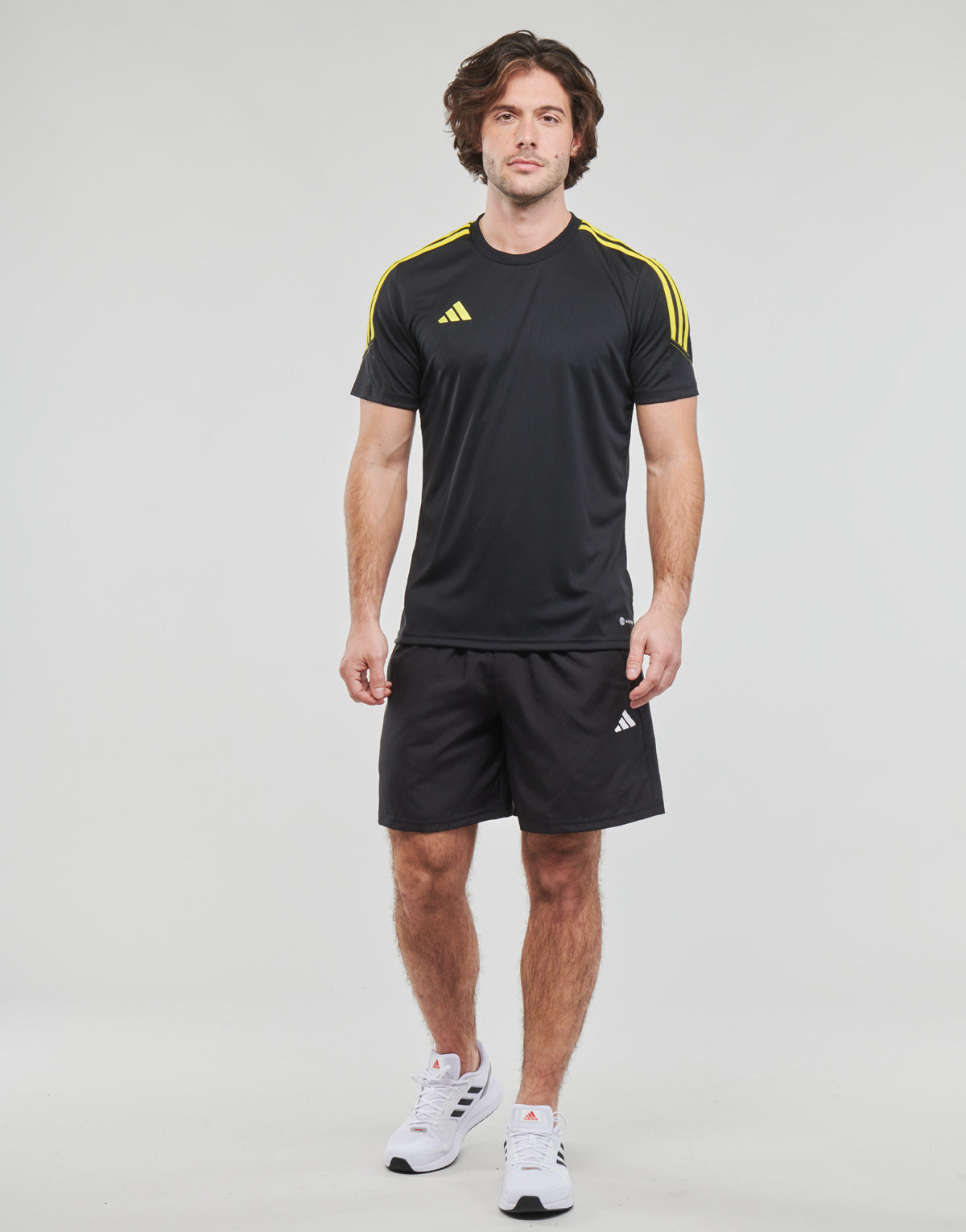 Pantaloni corti Uomo adidas  TR-ES WV SHO  Nero