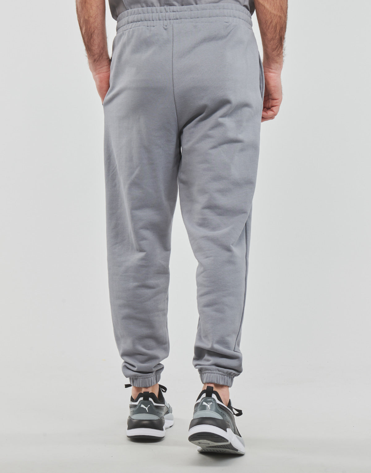 Pantaloni Sportivi Uomo Fila  BADRA RELAXED SWEAT PANTS  Grigio