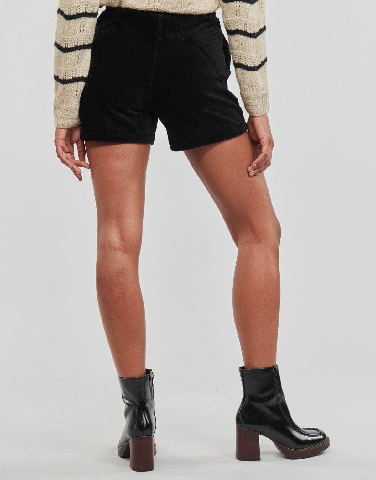 Shorts Donna Vila  VIKITA HW SHORTS/LS  Nero