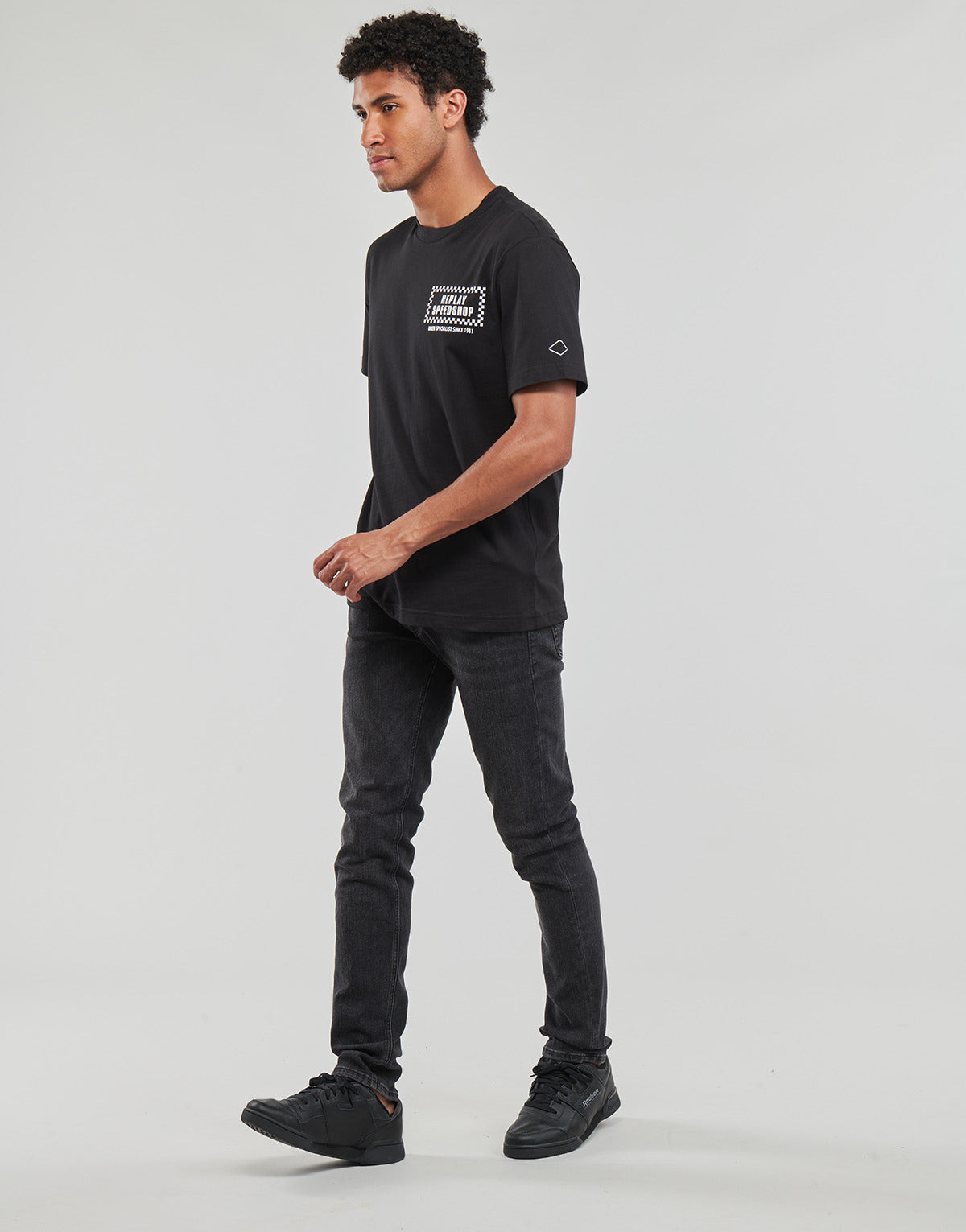 T-shirt Uomo Replay  M6699  Nero