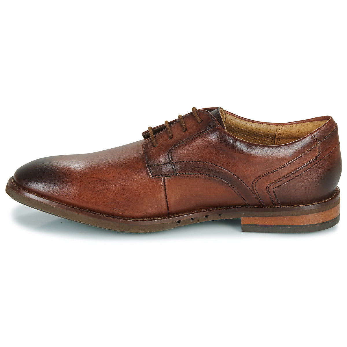 Scarpe Uomo Clarks  UN HUGH LACE  Marrone